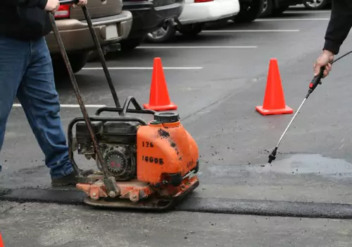 Heorr's Blacktop & Sealcoating provides Commercial Asphalt Repair in Peoria IL